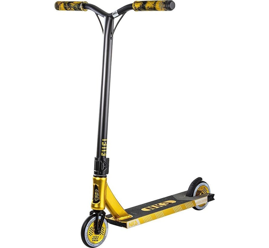 Trottinette acrobatique NKD Fuel Gold avec plateau court