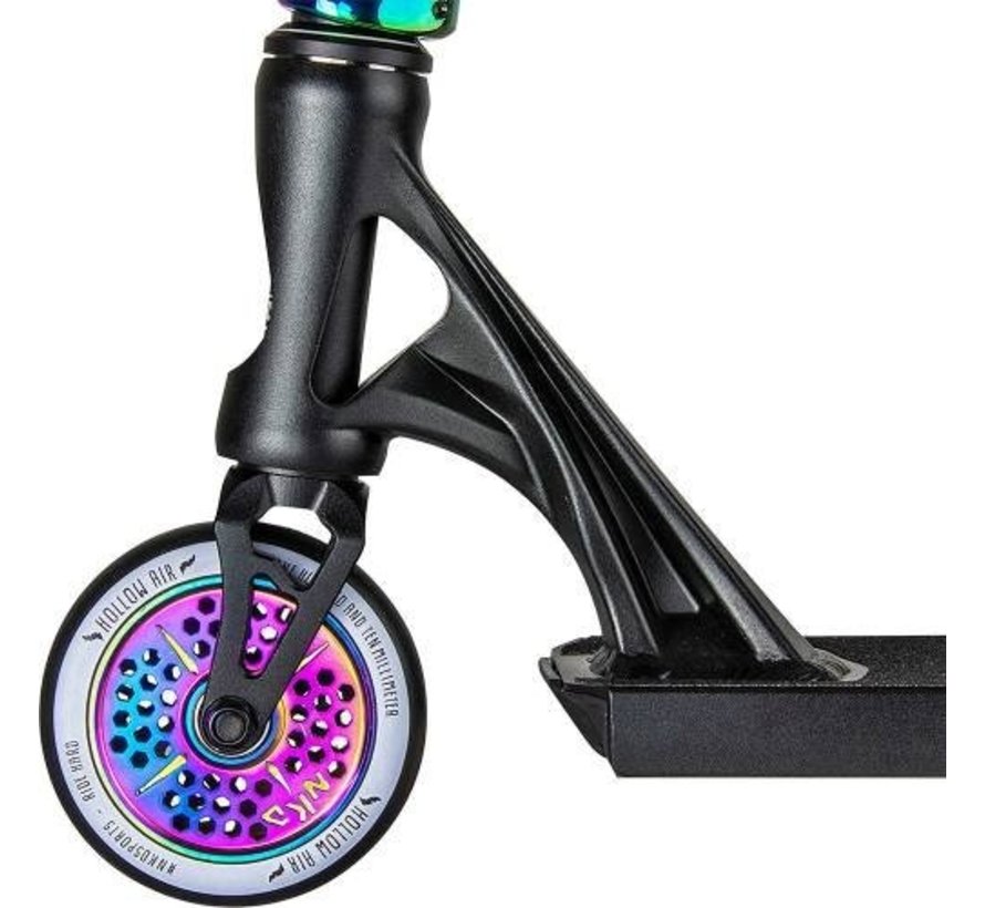 Monopattino acrobatico NKD Turbine Black Rainbow, il tuttofare