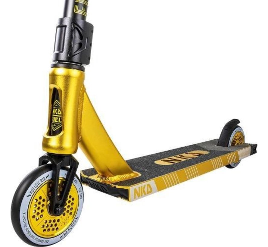 NKD Fuel Stunt Scooter Gold mit kurzem Deck