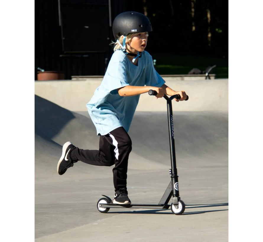 Story Shredder Stunt Scooter Black