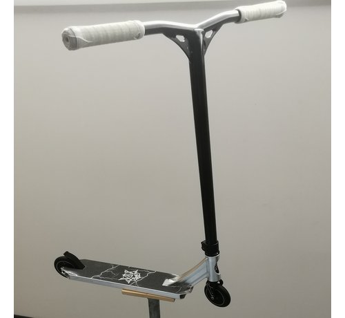 Custom Trottinette freestyle personnalisée - Silver Lining