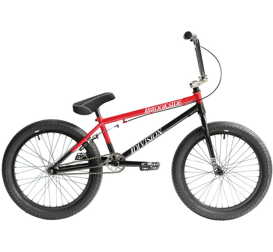 uitstulping vooroordeel stapel Division Division Brookside 20" 2021 Freestyle BMX Fiets (20.5"|Black/Red  Fade) - Streetsurfshop