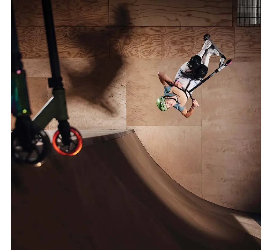 Berg Proxus X1 Stunt Scooter Grün - Orange