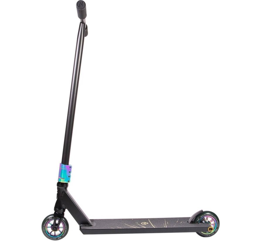 North Tomahawk 2023 Stuntstep (Black/Oilslick)