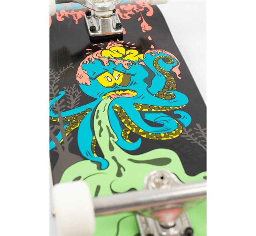 Cruiser 32.5 Mindless Octopuke Grün