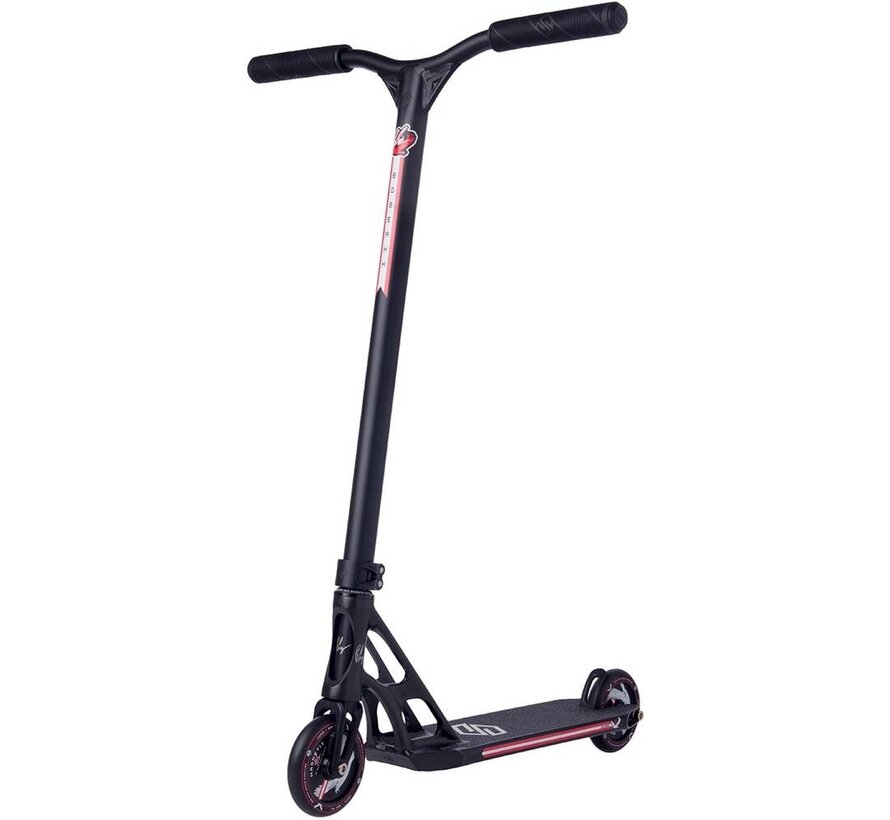 Striker BGSEAKK Magnetit Stunt Scooter Schwarz