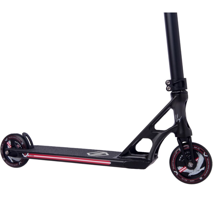 Striker BGSEAKK Magnetit Stunt Scooter Black