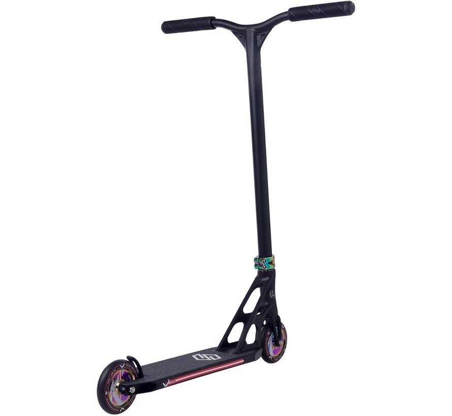 Striker BGSEAKK Magnetit Stunt Scooter Schwarz/Regenbogen