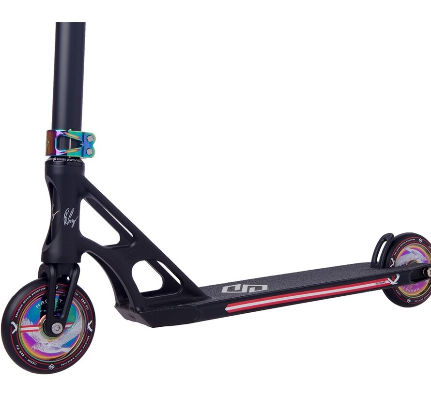 Striker BGSEAKK Magnetit Stunt Scooter Black/Rainbow