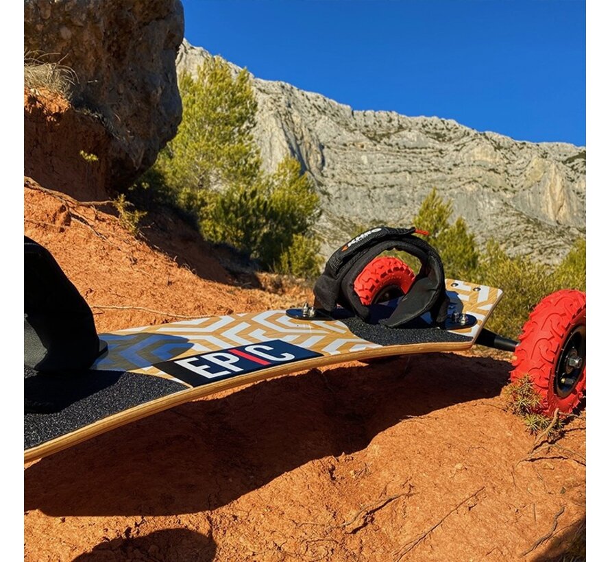 Kheo Epic V4 Mountainboard 8 Zoll mit roten Rädern