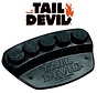 Tail Devil fait des étincelles à l'avant du skateboard