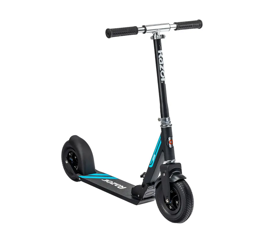 Razor A5 Air Step With Pneumatic Tires - Black