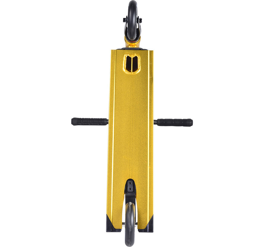 NKD Rally V2 Stuntstep Gold 79cm – dla młodych bohaterów kaskaderskich