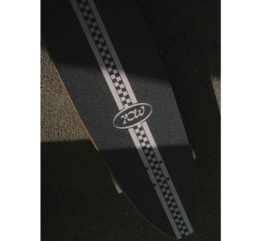 Yow Surfskate Waikiki 40" Classic Series – Une expérience authentique de surf en longboard dans la rue