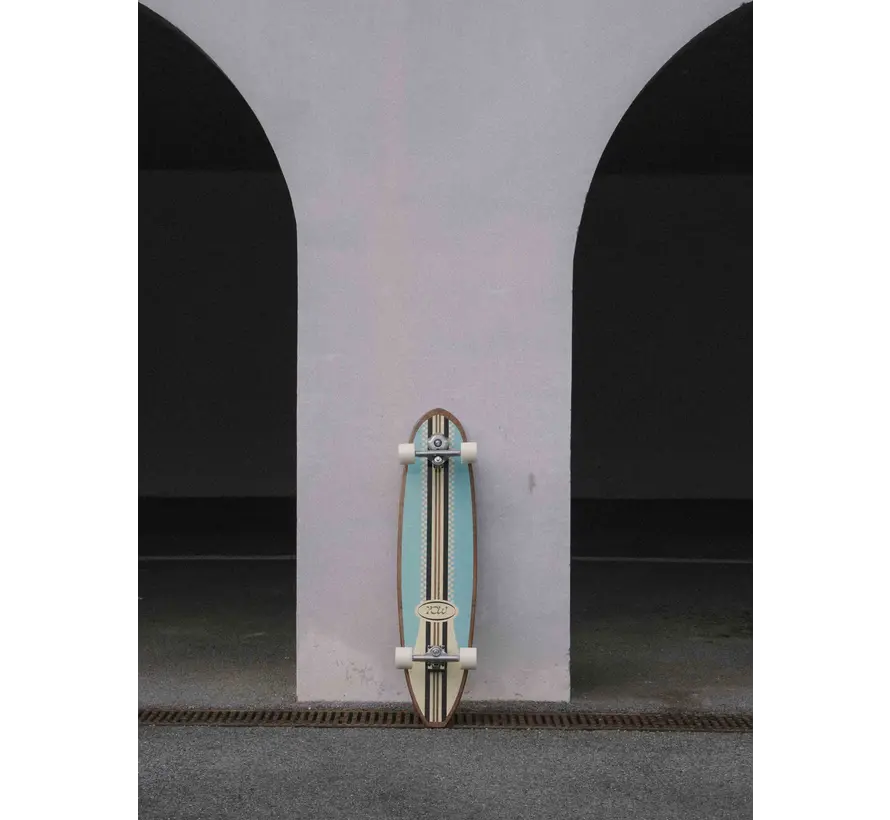 Yow Surfskate Waikiki 40" Classic Series – Une expérience authentique de surf en longboard dans la rue