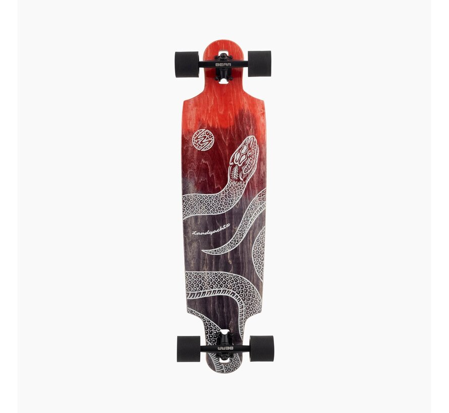 Longboard Landyachtz Drop Cat Python de 38" con drop-through: un cruiser estable y cómodo para el día a día.