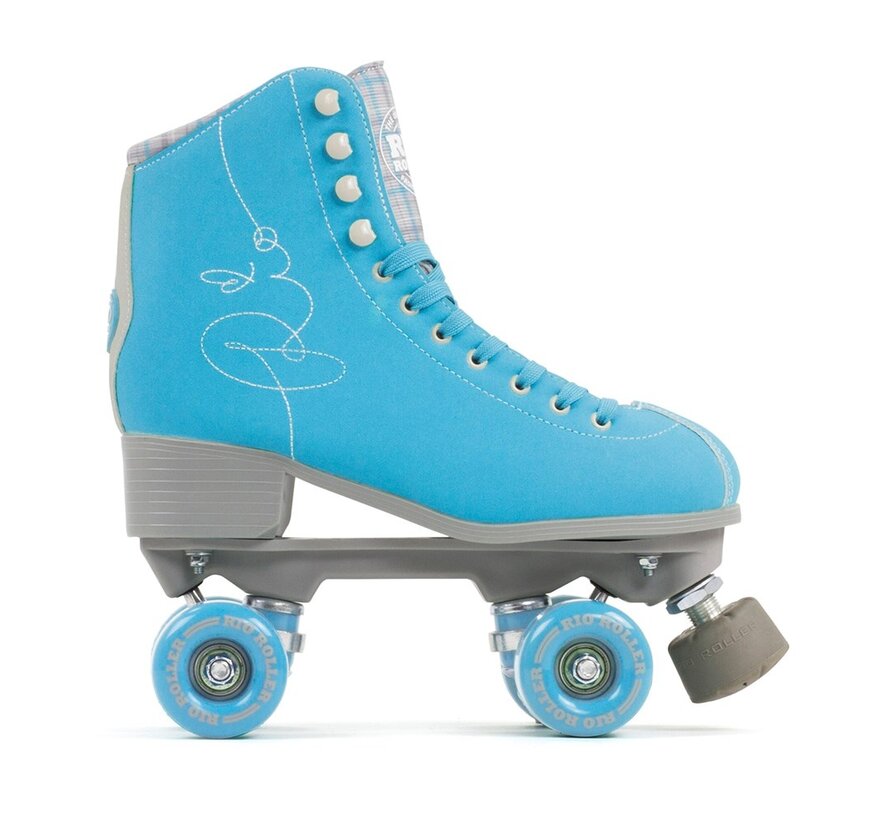 Patines Rio Roller Signature: estilo retro, material vegano y control perfecto para cualquier patinador.