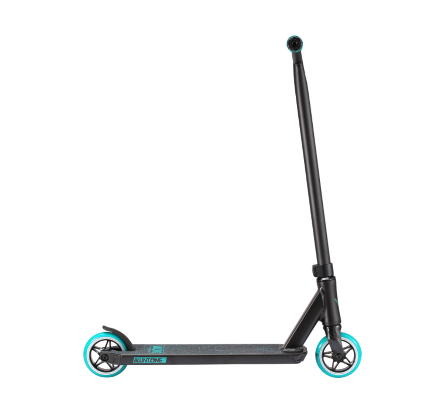 Patinete acrobático Blunt One S3: resistente, ligero y perfecto para jóvenes ciclistas que buscan mejorar sus habilidades.