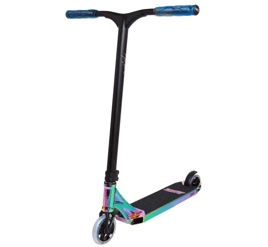 NKD Park Stuntstep: leggero, resistente e perfetto per i trick nello skate park