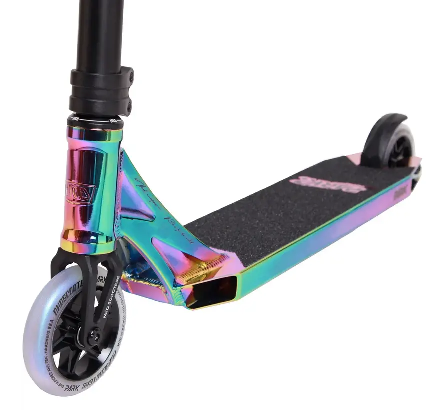 NKD Park Stuntstep – Léger, solide et parfait pour les figures de skate park