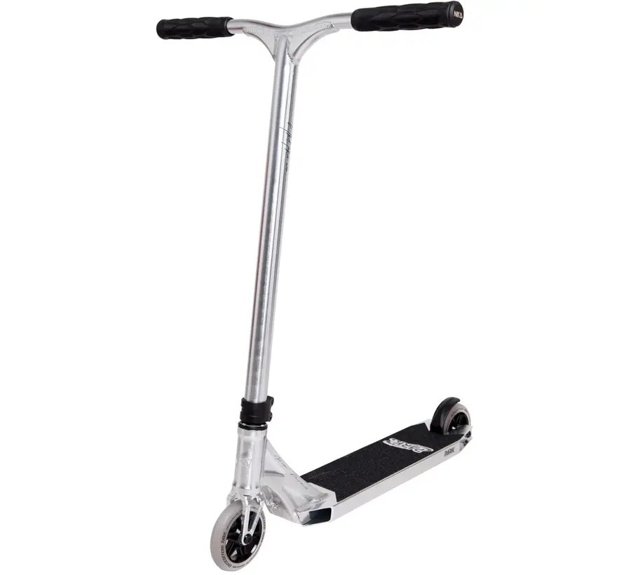 Trottinette NKD Park Stunt – Légère, robuste et parfaite pour les figures de skate park