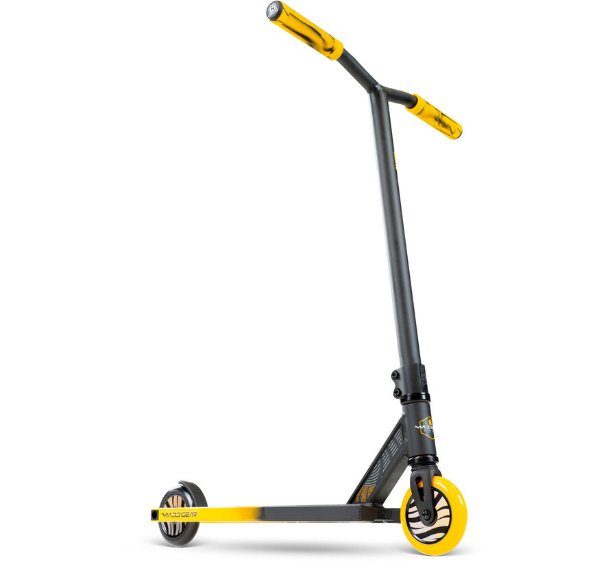 MGP Whip Elite Stuntstep Black/Orange – Freestyle scooter for young stunt riders with 110mm wheels and a lightweight aluminum deck