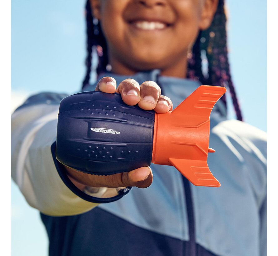 Aerobie Sonic Fin – Ballon de football gyroscopique en mousse pour une distance ultime et une spirale de qualité professionnelle