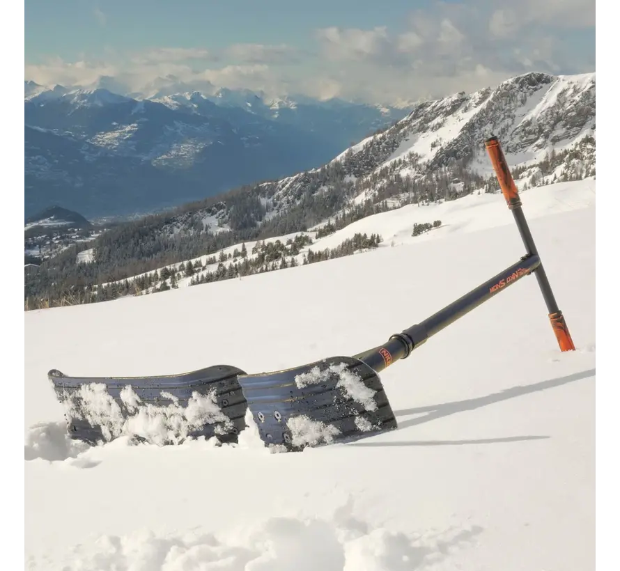 Monopattino da neve NKD nero arancione 86 cm – Monopattino da neve robusto con rotazione a 360°. Divertimento invernale!