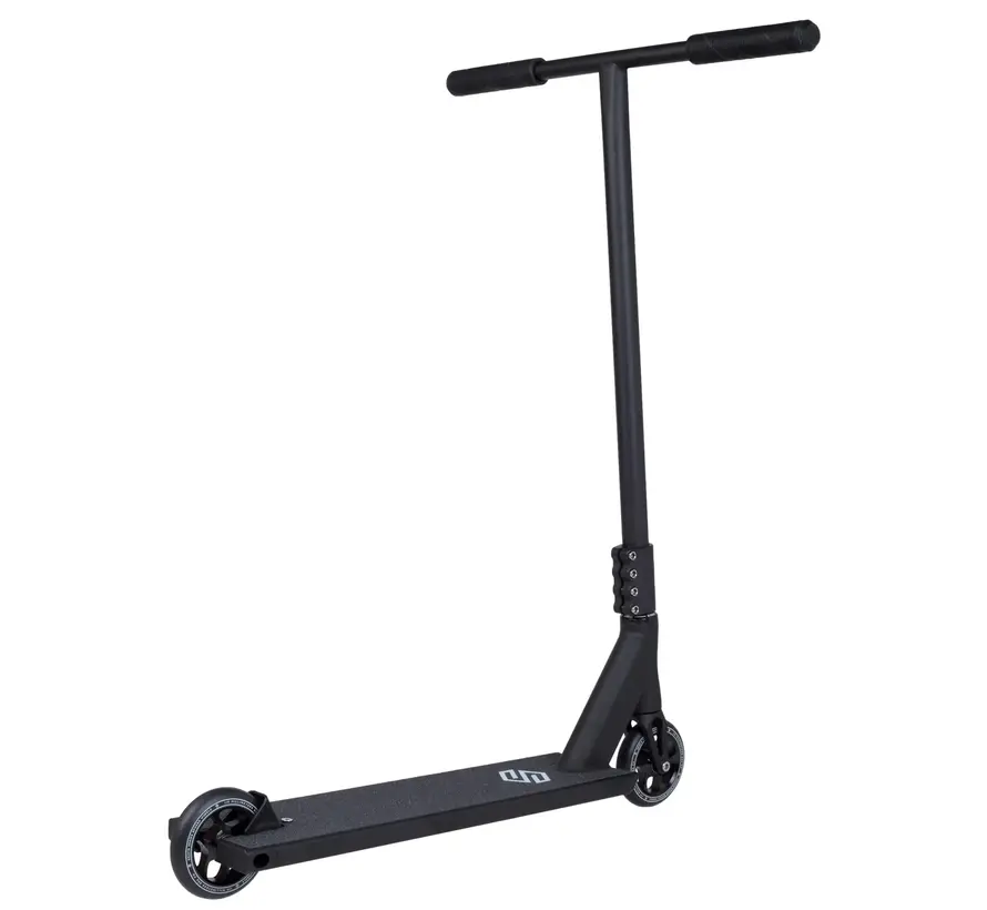 Monopattino da strada Striker Gravis Street Stunt – Nero S/L Alluminio 6061 leggero per Street Tricks - Copia - Copia