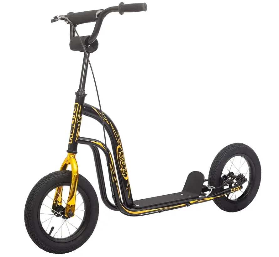 Story One Air Airstep with large wheels. Black/Gold