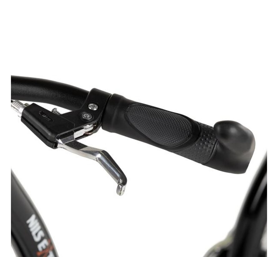 Nils WHS261 Step met grote wielen 26/20" Black Stevige All Terrain Step