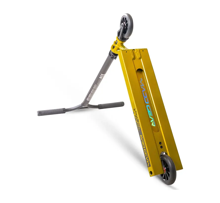 Patinete acrobático MGP MGX 550 Gold con plataforma de aluminio de 52 cm × 14 cm, ruedas de 110 mm y rodamientos ABEC 11
