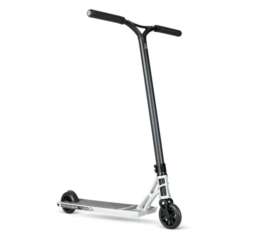 MGP MGX 550 Stuntstep Silver Dust Aluminium Deck 52 x 14 cm, 110 mm Wielen, ABEC 11 Lagers en IHC Compressie