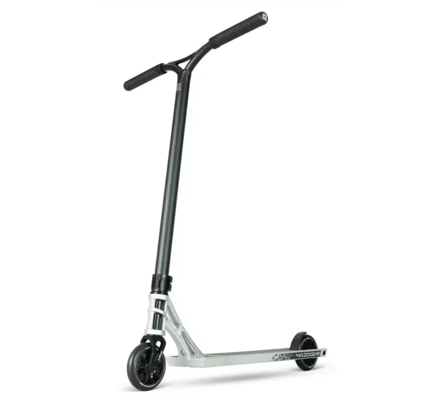 MGP MGX 550 Stuntstep Silver Dust Aluminium Deck 52 x 14 cm, 110 mm Wielen, ABEC 11 Lagers en IHC Compressie