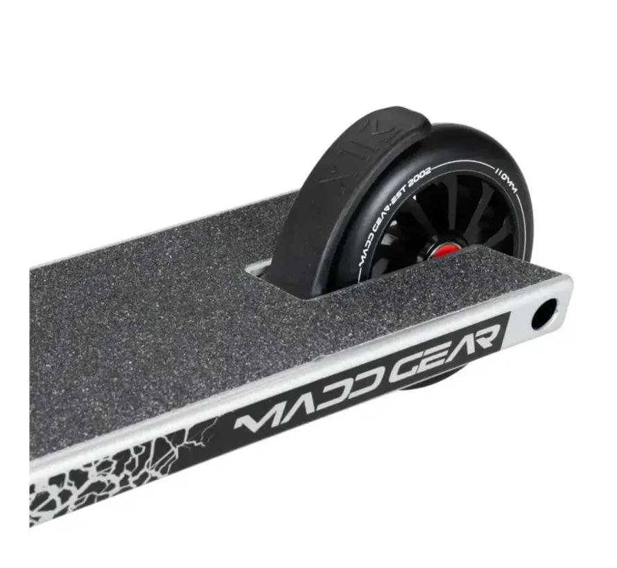 MGP MGX 550 Stuntstep Silver Dust Aluminium Deck 52 x 14 cm, 110 mm Wielen, ABEC 11 Lagers en IHC Compressie