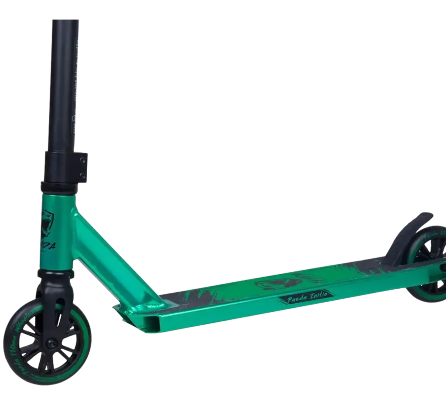 Patinete acrobático Panda Initio v2, color verde. Patinete robusto para principiantes con ruedas de 100 mm, manillar de acero y plataforma de aluminio.