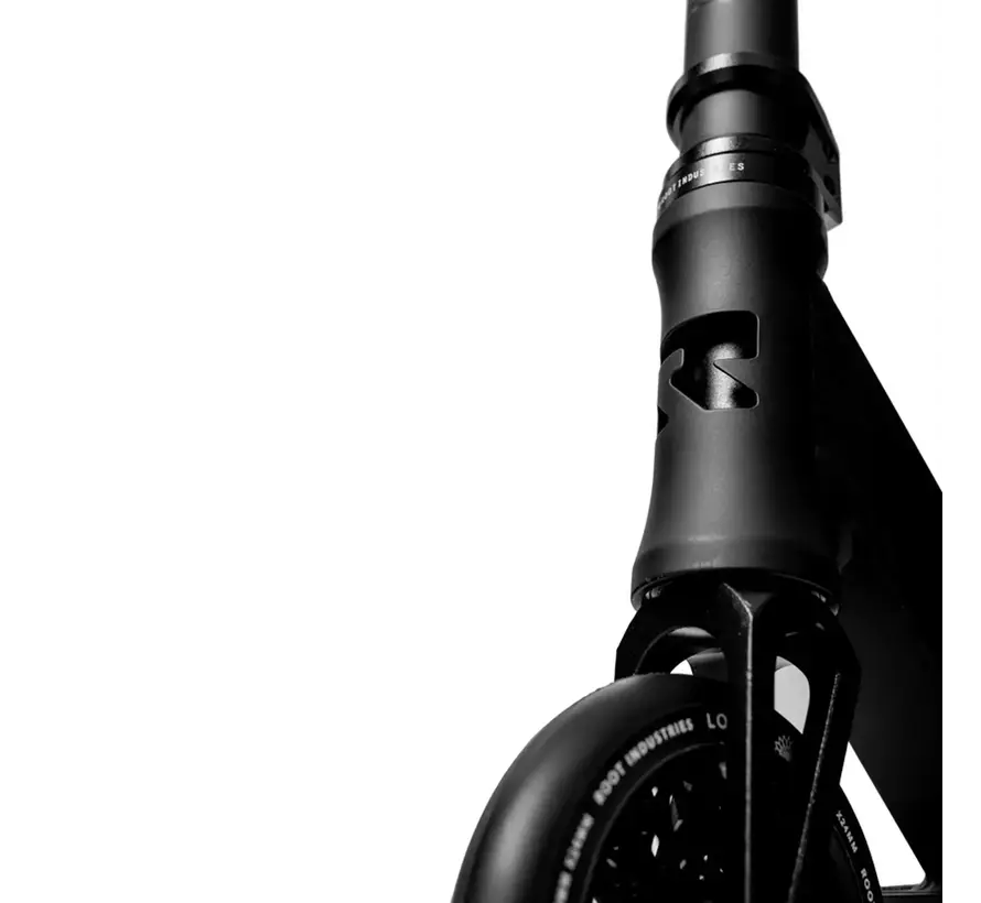 Root Type R GT Stunt-Scooter, Schwarz, Professioneller Freestyle-Scooter mit 120-mm-Honeycore-Rädern, Aluminiumdeck und IHC-Kompressionsdämpfer