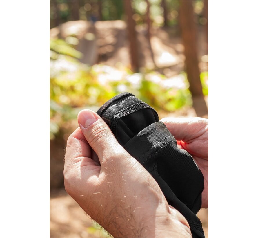 REKD RKD635 Energy Ellenbogenprotektoren: Flexibler Ellenbogenschutz mit energieabsorbierendem Schaumstoff für Skates, Stunt-Scooter und BMX-Räder.