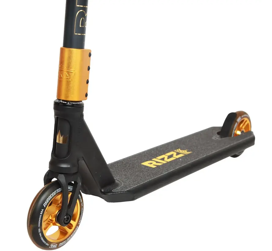 Monopattino Stunt NKD Rizz – Leggero, resistente e completo per principianti e ciclisti avanzati – Ruote da 110 mm e pedana in alluminio 6061-T6 - Copia - Copia - Copia