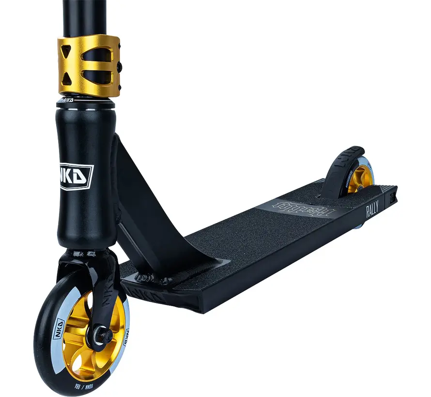 Trottinette freestyle haut de gamme NKD Rally Black/Gold V2 79 cm avec roues de 110 mm et compression HIC