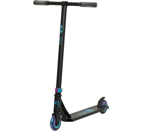 NKD Patinete acrobático NKD Ripper negro/azul con un diseño llamativo y una base estable