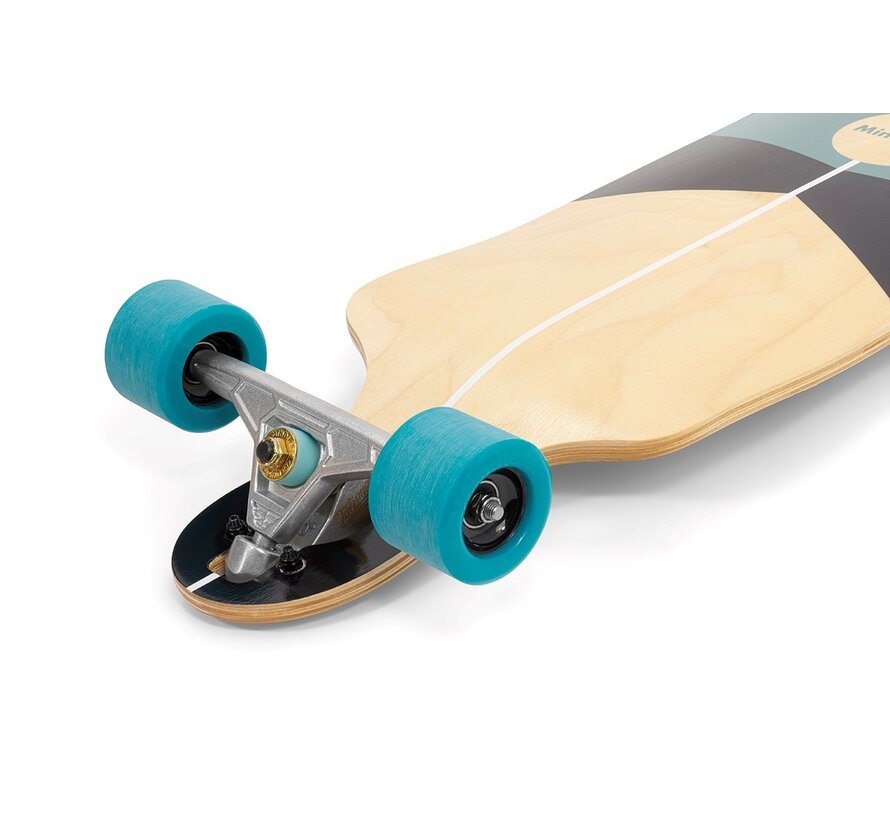 Longboard Mindless Dropthrough Tundra 40 pouces, un longboard stable aux excellentes caractéristiques de glisse.