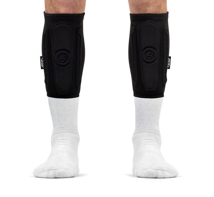 Protectores de espinilla y tobillo REKD Energy RKD840 Covert: protectores de espinilla y tobillo finos con acolchado amortiguador.