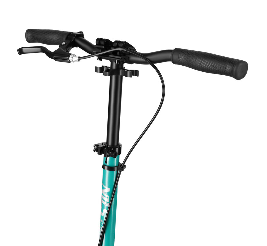 Nils Vouwstep met 20cm Wielen en vering  in de kleur Blauw Groen