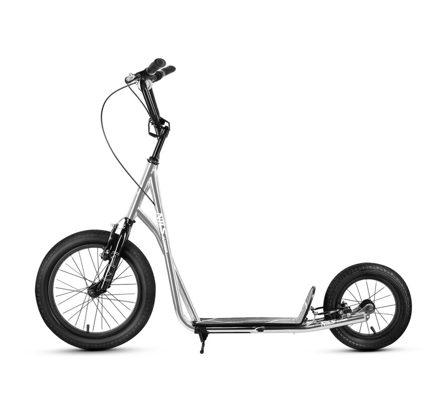 Nils Step with large pneumatic tires, color Silver