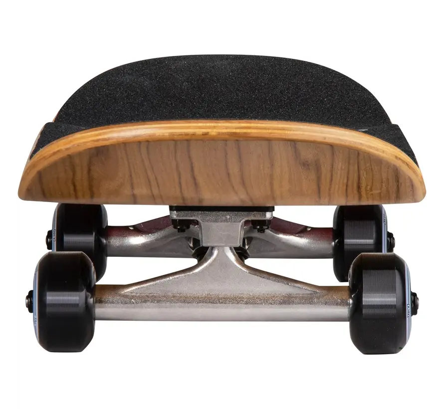 Patineta completa NKX Slate Red de 8,25 pulgadas con plataforma más ancha y diseño rojo