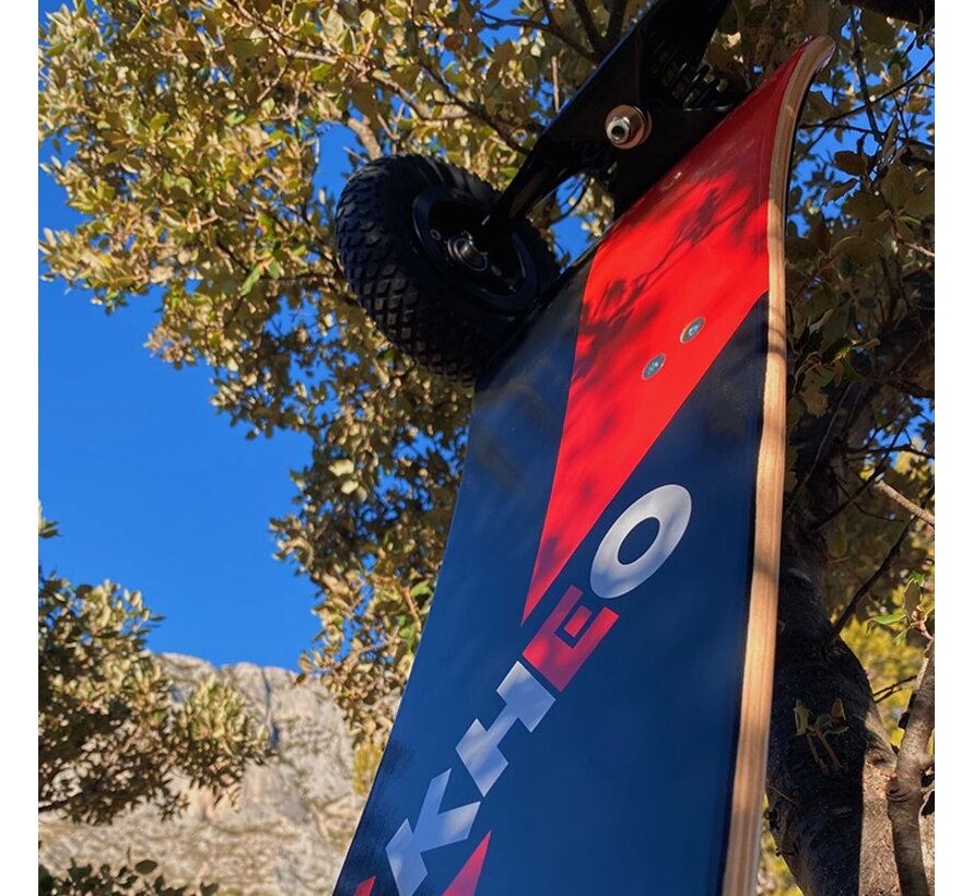 Kheo Mountainboard Flyer, mountainboard all-round da 9 pollici con truck Channel e ruote da 9 pollici.