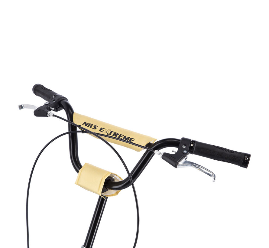 Trottinette électrique Nils Extreme WH200 Airstep Noir et Or 20/16 pouces avec pneus pneumatiques et grand cadre