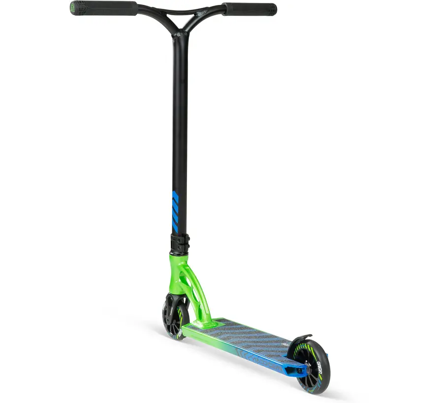 Patinete acrobático MGP Origin 450: un patinete de estilo libre robusto con ruedas Turbine de 110 mm y una configuración duradera lista para el parque.