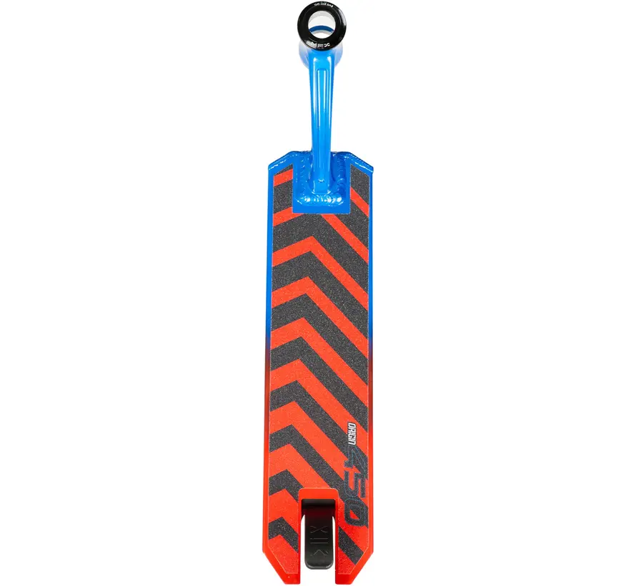 Patinete acrobático MGP Origin 450: un patinete de estilo libre robusto con ruedas Turbine de 110 mm y una configuración duradera lista para el parque.